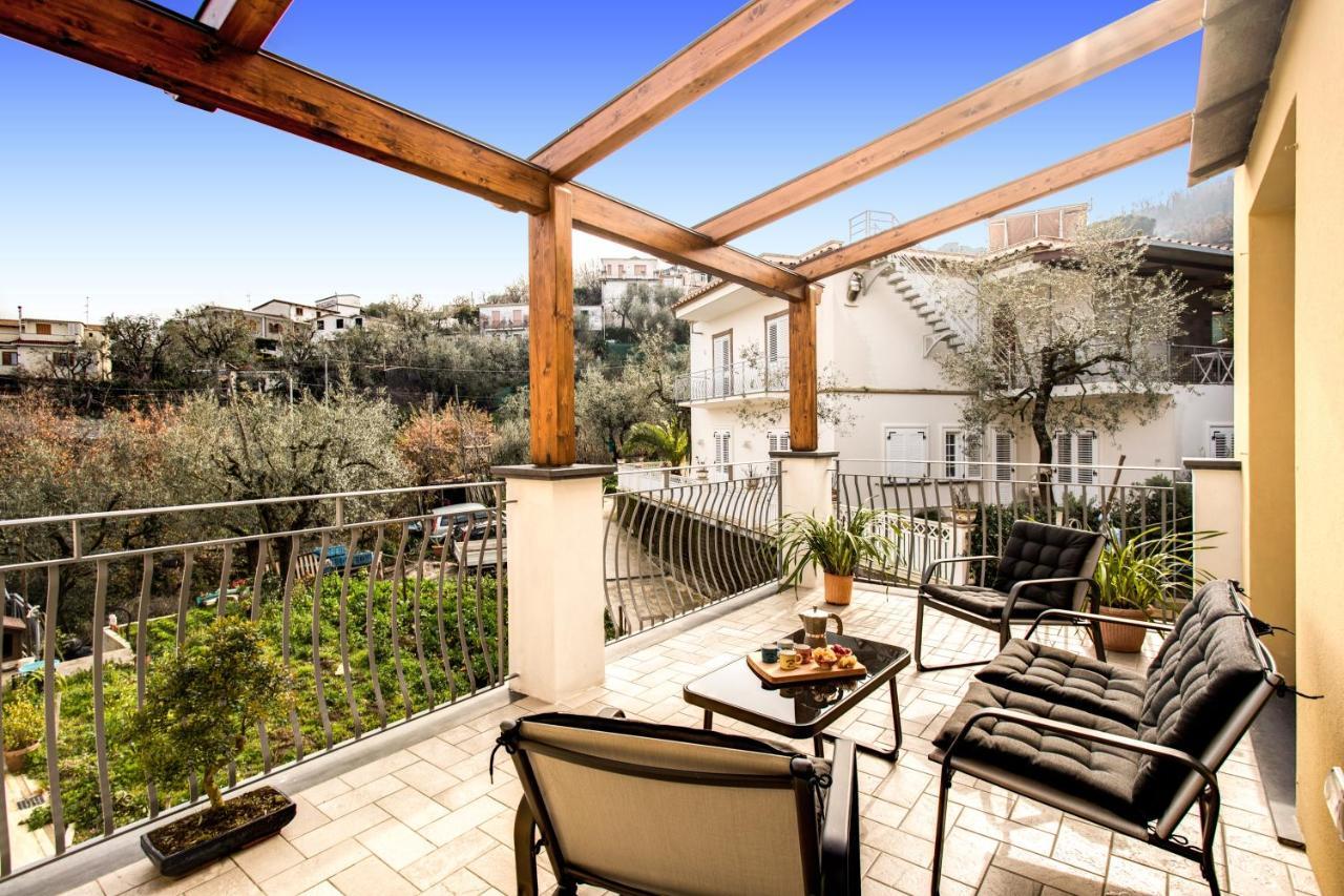 Chez Marie' - Modern Apartment In Countryside Sorrento Exteriér fotografie